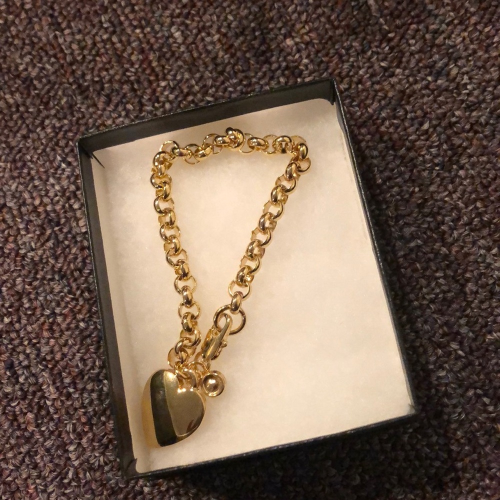 Bracelet
